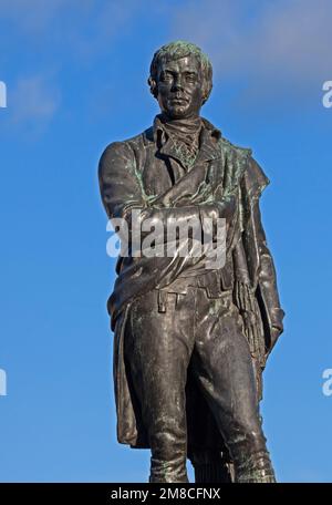 Robert (Rabbie) Burns Statue, wurde 1898 vom Leith Burns Club in Leith, Edinburgh, Schottland, errichtet. Stockfoto