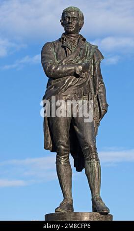 Robert (Rabbie) Burns Statue, wurde 1898 vom Leith Burns Club in Leith, Edinburgh, Schottland, errichtet. Stockfoto