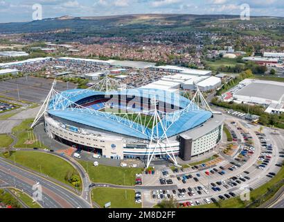 Horwich, Großraum Manchester, Großbritannien. 04.26.2022. Bolton Wanderers, University of Bolton Stadium. Luftbild. 26. April 2022 Stockfoto