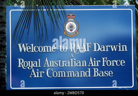 Blick auf das Vordertor der Royal Australian Air Force (RAAF) Air Command Base. Basis: RAAF Darwin Staat: Northern Territory Country: Australien (AUS) Stockfoto