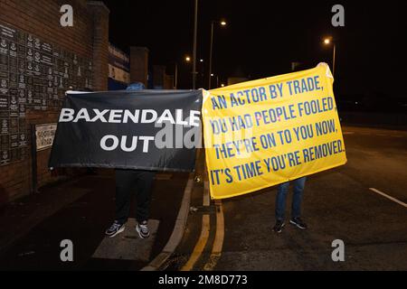 Everton-Fanflaggen, die während des Protestes der Everton-Fans im Goodison Park, Liverpool, Vereinigtes Königreich, am 13. Januar 2023 protestieren (Foto: Phil Bryan/Alamy Live News) Stockfoto