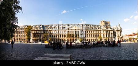 Universität Bukarest vom Universitätsplatz in Bukarest, Rumänien, 2023 Stockfoto