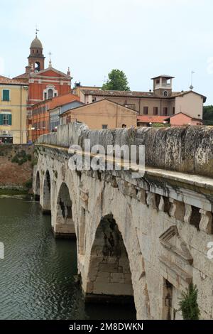 Brücke von Tiberius, Ponte di Tiberio, Rimini, Italien Stockfoto