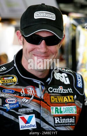 Concord, NC, USA. 11. Okt. 2007. 11. Oktober 2007 - Concord, NC, USA: Matt Kenseth während des Trainings für die Bank of America 500 auf dem Lowes Motor Speedway in Concord, NC. (Kreditbild: © Walter G. Arce Sr./ZUMA Press Wire) NUR REDAKTIONELLE VERWENDUNG! Nicht für den kommerziellen GEBRAUCH! Stockfoto