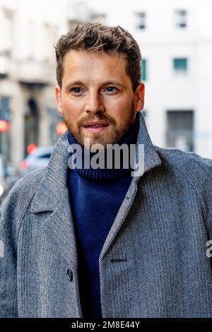 Mailand, Italien. 13. Januar 2023. Pierre Deladonchamps ist während der Mailänder Modewoche Menswear Herbst/Winter 2023/2024 in Mailand zu sehen. Kredit: SOPA Images Limited/Alamy Live News Stockfoto