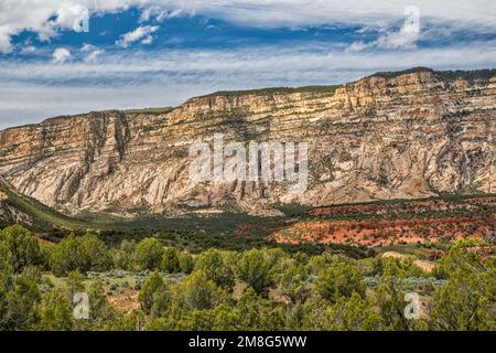 Yampa Plateau Klippen, Blick von Echo Park Road, Dinosaur National Monument, Colorado, USA Stockfoto