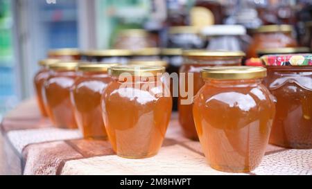 Wintervorbereitungen für Saft und Kompott zu Hause Stockfoto