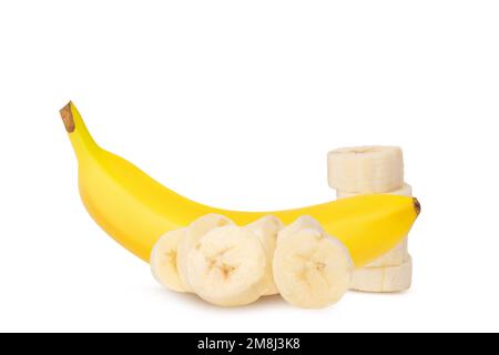 Ein Satz Bananen, ganz und in Stücke. Isoliert auf weißem Hintergrund. Stockfoto