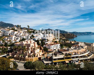 Archetekturelle Details, die typisch spanisch sind in Nerja an der Costa del Sol im Süden Spaniens Stockfoto