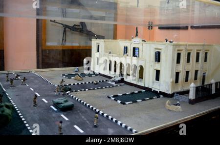 Kairo, Ägypten, Januar 7 2023: Ein Maquettenmodell der Polizeistation der Stadt Ismailia in der Zitadelle von Kairo zum Gedenken an den Tag der ägyptischen Nationalpolizei und an ma Stockfoto