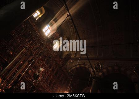 Istanbul, Türkei - Januar 2023: Innenansicht der Patriarchalkirche St. George, Konstantinopel Ökumenisches Orthodoxes Patriarchat Stockfoto