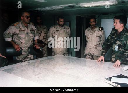 Kuwaitische Offiziere besuchen die 24. Infanteriedivision (mechanisiert) und Fort Stewart. Basis: Fort Stewart Bundesstaat: Georgia (GA) Land: Vereinigte Staaten von Amerika (USA) Stockfoto