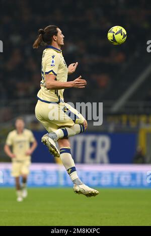 Mailand Djuric vom FC Hellas Verona während des Tootballspiels der italienischen Serie A zwischen dem Inter FC Internazionale und dem FC Hellas Verona am 14. Januar 2023 im Giuseppe Meazza San Siro Siro Stadion in Mailand, Italien. Foto Tiziano Ballabio Kredit: Tiziano Ballabio/Alamy Live News Stockfoto