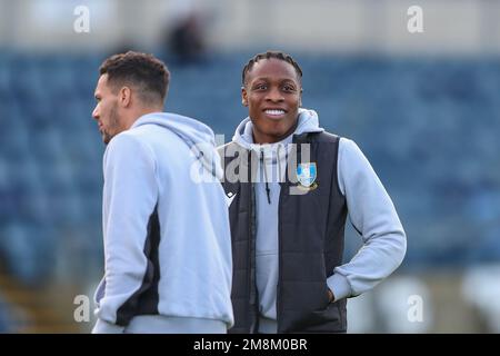 High Wycombe, Großbritannien. 14. Januar 2023. Dennis Adeniran #8 von Sheffield Wednesday kommt vor dem Sky Bet League 1 Spiel Wycombe Wanderers vs Sheffield Wednesday im Adams Park, High Wycombe, Großbritannien, 14. Januar 2023 (Foto von Gareth Evans/News Images) in High Wycombe, Großbritannien, am 1./14. Januar 2023. (Foto: Gareth Evans/News Images/Sipa USA) Guthaben: SIPA USA/Alamy Live News Stockfoto