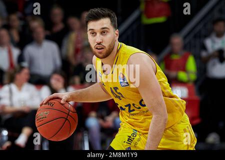 Deutsche Basketball Bundesliga 2022/2023 | FC Bayern München gegen ALBA Berlin. BLATT Tamir (ALBA Berlin BER45) Stockfoto