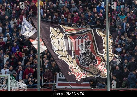 Reggio Calabria, Italien. 14. Januar 2023. Fans von Reggina während Reggina 1914 gegen SPAL, italienisches Fußballspiel Serie B in Reggio Calabria, Italien, Januar 14 2023 Kredit: Independent Photo Agency/Alamy Live News Stockfoto