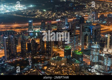 Dubai-City-Nacht-Szene Stockfoto