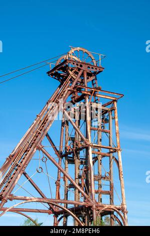 Cobar Australia, alter Minenkopf, der im öffentlichen Park ausgestellt wird Stockfoto