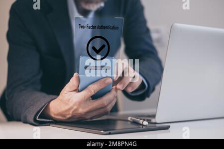 Zwei-Faktor-Authentifizierung. Schutz, Identifizierungskonzept sicherstellen. Sicherheit von Online-Konten. Stockfoto