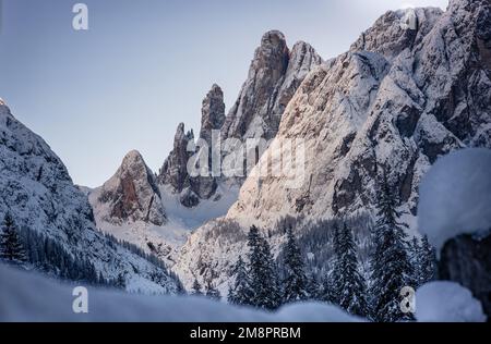 Wandern im Dreizinnen-Nationalpark, Italien Stockfoto