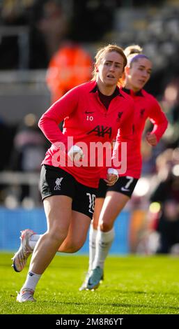 Leigh, Großbritannien. 15. Januar 2023. Leigh, England, Januar 15. 2023: Rachel Furness (10 Liverpool) wärmt sich auf, bevor das Barclays FA Womens Super League-Fußballspiel zwischen Manchester United und Liverpool im Leigh Sports Village in Leigh, England, stattfindet. (James Whitehead/SPP) Kredit: SPP Sport Press Photo. Alamy Live News Stockfoto