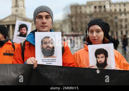 London, Vereinigtes Königreich, 14. Januar 2023: Wahlkämpfer auf dem Trafalgar Square. Sie verlangen, dass das Gefängnis von Guantanamo Bay geschlossen wird. Kredit: Sinai Noor/Alamy Live News Stockfoto