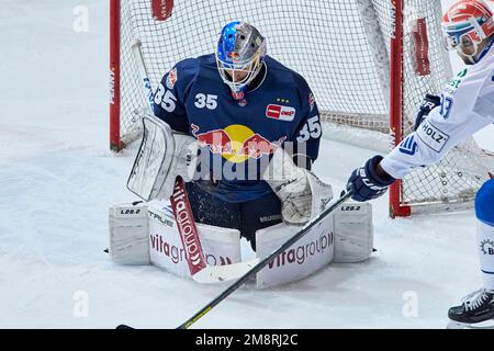 2022/23 DEL | RB München gegen Schwenninger Wild Wings. NIEDERBERGER Mathias (RB München RBM35) Stockfoto