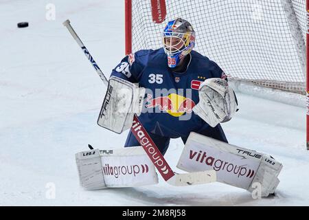 2022/23 DEL | RB München gegen Schwenninger Wild Wings. NIEDERBERGER Mathias (RB München RBM35) Stockfoto