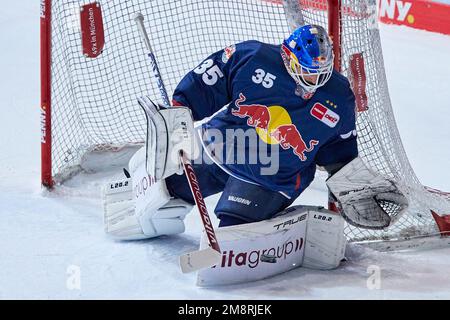 2022/23 DEL | RB München gegen Schwenninger Wild Wings. NIEDERBERGER Mathias (RB München RBM35) Stockfoto