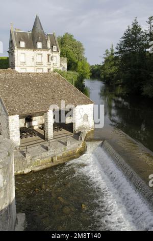 Lavoir de Moret-sur-Loing. Seine-et-Marne. Frankreich. Europa. Wash Moret-sur-Loing. Seine-et-Marne. Frankreich. Europa. Stockfoto