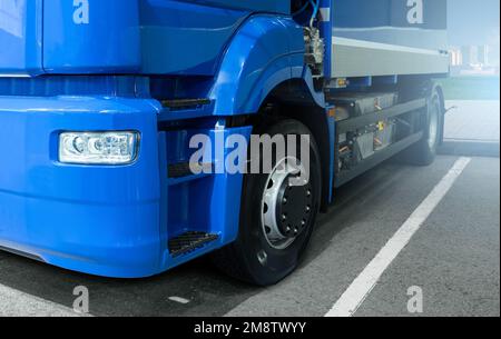 E-Stapler mit Batterien. Sauberes Transportkonzept Stockfoto