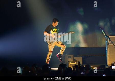 14. Januar 2023, Inglewood, CA, USA: Muse mit Matt Bellamy, Dominic Howard und Chris Wolstenholme treten auf dem iHeartRadio Alter EGO 2023 auf, präsentiert von Capital One auf dem Kia Forum 14. Januar 2023 im Jahr 2018 führte iHeartRadio die Welt in unser Alter EGO ein. Die größten Namen in Alternative Rock kommen zu unserer jährlichen Veranstaltung zusammen. Dieses Jahr findet in Los Angeles auf der Bühne des Kia Forums statt (Kreditbild: © Dave Safley/ZUMA Press Wire), NUR REDAKTIONELLE VERWENDUNG! Nicht für den kommerziellen GEBRAUCH! Stockfoto