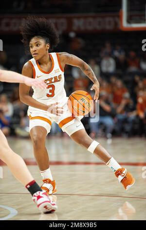 Austin, Texas, USA. 15. Januar 2023. Texas Longhorns Rori Harmon (03) im Moody Center in Austin, Texas, während des NCAA Women's Basketball Spiels gegen den Staat Iowa. Mario Cantu/CSM/Alamy Live News Stockfoto