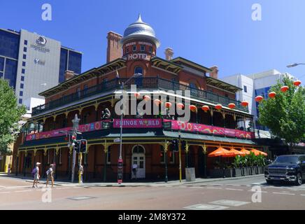 Brass Monkey Hotel, cnr James und William Streets, Northbridge, Perth, Westaustralien. Kein MR oder PR Stockfoto