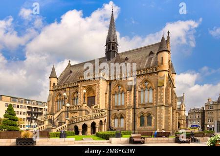 17. September 2022: Dundee, Schottland - The McManus, Dundee's Art Gallery and Museum, an einem wunderschönen sonnigen Tag im frühen Herbst ist Dundee Schottlands... Stockfoto