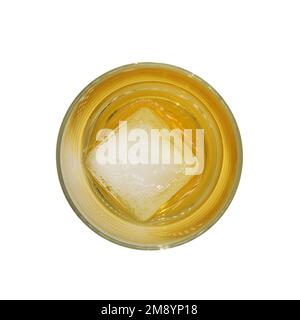 Ein Glas Whiskey auf den Felsen, von oben gesehen Stockfoto