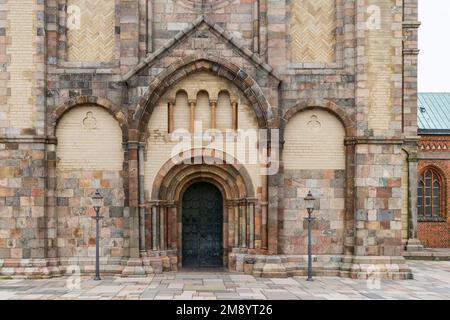 Eingang der Kathedrale im malerischen Dorf Ribe in Südjütland in Dänemark. Die älteste Stadt Skandinaviens Stockfoto