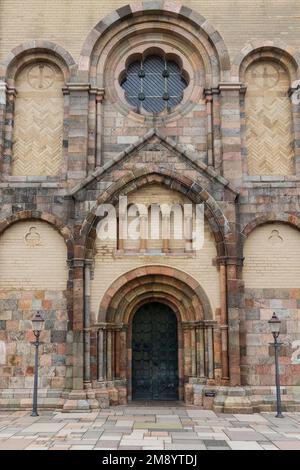 Eingang der Kathedrale im malerischen Dorf Ribe in Südjütland in Dänemark. Die älteste Stadt Skandinaviens Stockfoto