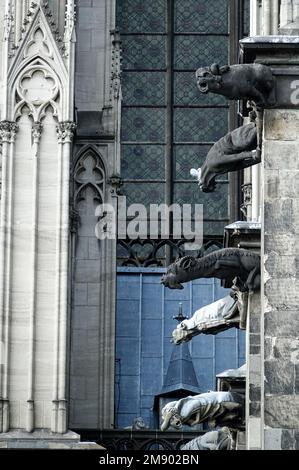 Statue des johannes von nepomuk in köln, deutschland, nordeuropa Stockfoto