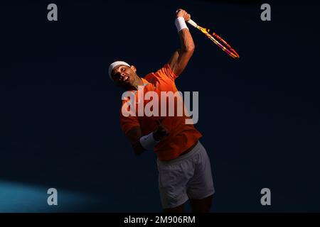 Melbourne, Australien. 16. Januar 2023. Rafael Nadal aus Spanien spielt während des Spiels der 1 16. Runde zwischen Rafael Nadal aus Spanien und Jack Draper aus Großbritannien am 1. Januar 2023 auf dem Australian Open Tennis 2023 in der Rod Laver Arena, Melbourne, Australien. Foto von Peter Dovgan. Nur redaktionelle Verwendung, Lizenz für kommerzielle Verwendung erforderlich. Keine Verwendung bei Wetten, Spielen oder Veröffentlichungen von Clubs/Ligen/Spielern. Kredit: UK Sports Pics Ltd/Alamy Live News Stockfoto