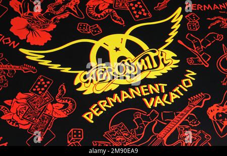 Viersen, Deutschland - November 9. 2022: Nahaufnahme des isolierten Schallplattenalbums der Rockband Aerosmith Stockfoto
