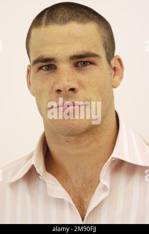 Wales und Llanelli Scarlets Rugbyspieler/aufstrebender Star MIKE PHILLIPS, November 2004. Foto © ROB WATKINS Stockfoto