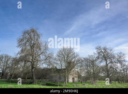 All Saints Church, Brauncewell, Lincolnshire - Eine verlassene und redundante Pfarrkirche aus dem 16. Jahrhundert, die sich an der Stelle eines ehemaligen mittelalterlichen Dorfes befindet Stockfoto