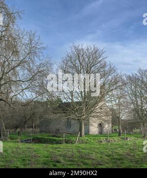 All Saints Church, Brauncewell, Lincolnshire - Eine verlassene und redundante Pfarrkirche aus dem 16. Jahrhundert, die sich an der Stelle eines ehemaligen mittelalterlichen Dorfes befindet Stockfoto