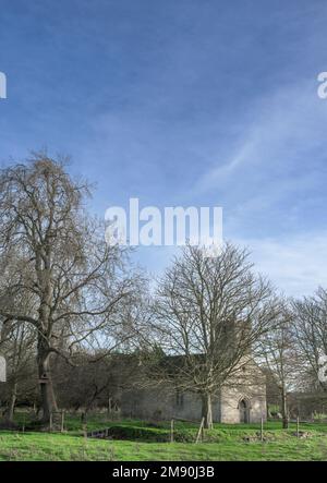 All Saints Church, Brauncewell, Lincolnshire - Eine verlassene und redundante Pfarrkirche aus dem 16. Jahrhundert, die sich an der Stelle eines ehemaligen mittelalterlichen Dorfes befindet Stockfoto