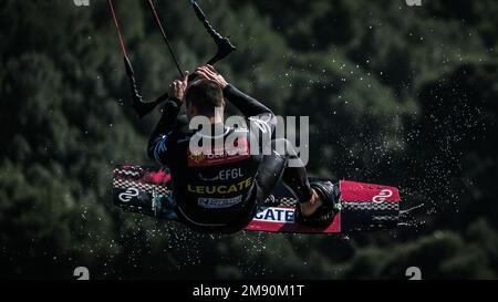 Leucate, Frankreich – 29. Und 30. April 2022: World Wind Championship Vorbereitung und Training von Athleten in Kitesurf, Wingsurf, Windsurfen in Leucate-La Fran Stockfoto