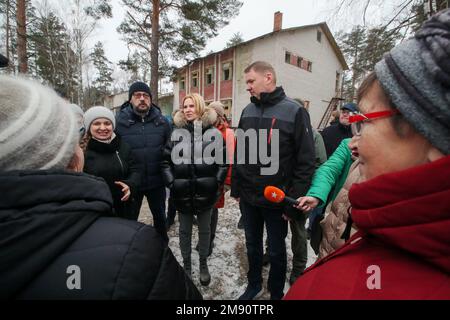 Nicht exklusiv: YAHIDNE, UKRAINE - 14. JANUAR 2023 - Leiter der regionalen Militärverwaltung Tschernihiv, Viacheslav Chaus, Stellvertretender Sprecher der Ve Stockfoto