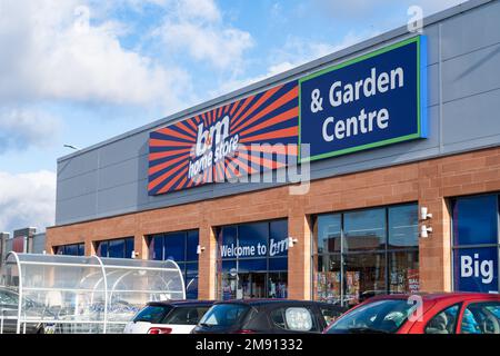 Außenbeschilderung des BM Homeware Store im Merry Hill Shopping Centre in Brierley Hill, Großbritannien Stockfoto