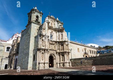 Die Basilika unserer Lieben Frau der Einsamkeit oder Basilica de Nuestra Señora de la Soledad in Oaxaca, Mexiko. Die Kirche wurde zwischen 1682 und 1690 erbaut, aber t Stockfoto