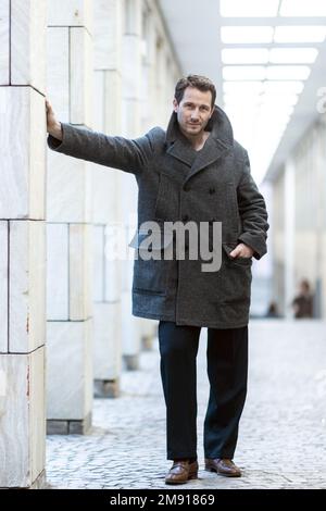 PRODUKTION - 16. Januar 2023, Hessen, Frankfurt/Main: Schauspieler ...